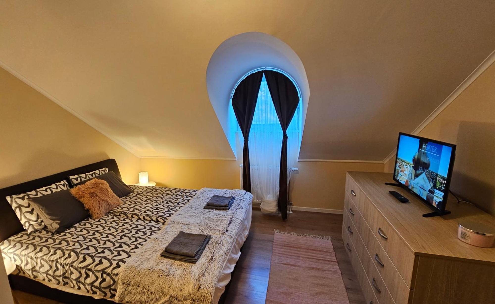Lucsony Apartman Mosonmagyaróvár Extérieur photo